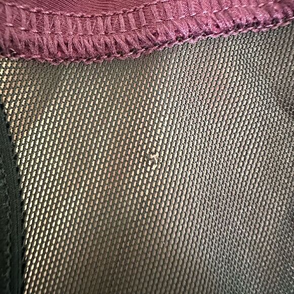 Pink Victorias Secret Burgundy And Black Crop Top Mesh Gym Sports Bra Small - Picture 8 of 8